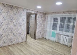 Сдам 2-ком. квартиру, 49 м2, Орск, Краматорская улица, 48А