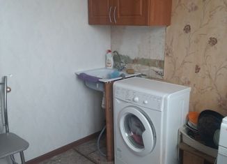 Продам 1-ком. квартиру, 32 м2, поселок Кинельский, Набережная улица, 30