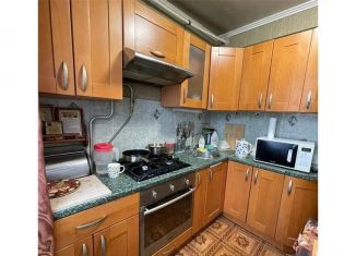 Трехкомнатная квартира на продажу, 52 м2, Москва, улица Кухмистерова, 14, станция Люблино