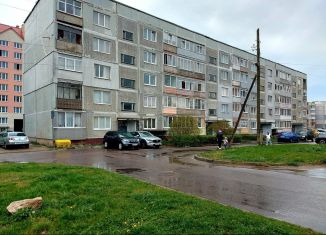 Продажа 3-комнатной квартиры, 64.2 м2, посёлок городского типа Янтарный, Советская улица, 124