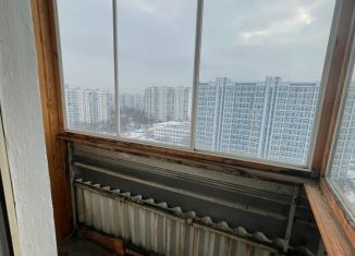 Продам 2-комнатную квартиру, 53.4 м2, Москва, улица Исаковского, 4к2, метро Мякинино