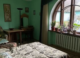 Сдаю в аренду комнату, 16 м2, Симферополь, улица Гоголя, 32