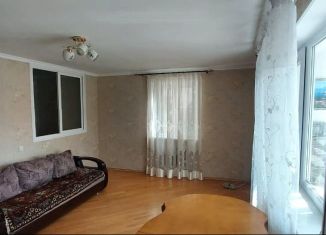 Сдается в аренду 3-комнатная квартира, 70 м2, Владикавказ, проспект Доватора, 43, 35-й микрорайон