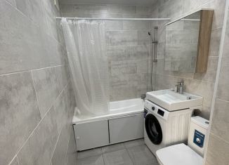 Сдается в аренду однокомнатная квартира, 41 м2, Тюмень, улица Константина Посьета, ЖК Квартал 1964