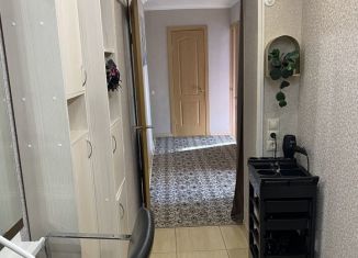 Трехкомнатная квартира на продажу, 58 м2, Карачаево-Черкесия, улица Лободина, 55