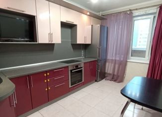 Продается 2-комнатная квартира, 60.6 м2, Кемеровская область, проспект Шахтёров, 121