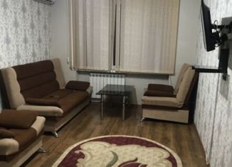 Сдается 2-ком. квартира, 50 м2, Гудермес, Вокзальная улица, 2