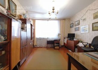 Продам двухкомнатную квартиру, 49.6 м2, Дзержинск, проспект Чкалова, 27