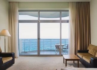 Продажа 1-комнатной квартиры, 53 м2, посёлок городского типа Сириус, Парусная улица, 11