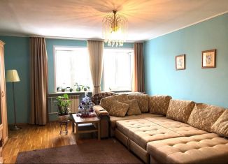 Продам 3-комнатную квартиру, 100 м2, Калужская область, улица Циолковского, 44