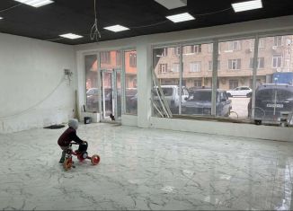 Сдам в аренду помещение свободного назначения, 58.3 м2, Махачкала, улица Эльзы Ибрагимовой, 27Б, Ленинский район