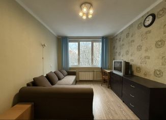 Сдаю 1-ком. квартиру, 32 м2, Санкт-Петербург, Будапештская улица, 5к1, Фрунзенский район