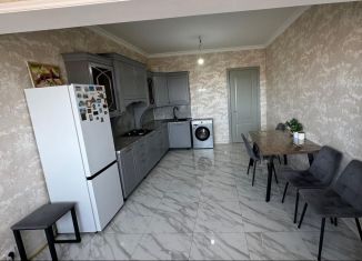 Продам 2-комнатную квартиру, 70 м2, Махачкала, улица Юсупа Акаева, 25А