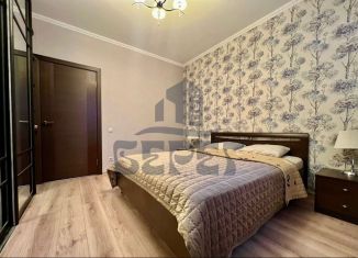 Сдаю в аренду 2-ком. квартиру, 60 м2, Татарстан, улица Алексея Козина, 3А