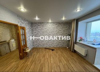 Продам 4-комнатную квартиру, 113.6 м2, Новосибирск, метро Золотая Нива, улица Менделеева, 5