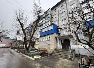 Продам 2-комнатную квартиру, 44.1 м2, Зверево, улица Обухова, 47А