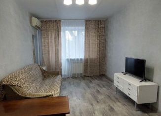 2-комнатная квартира в аренду, 43 м2, Волгоград, улица Кирова, 125