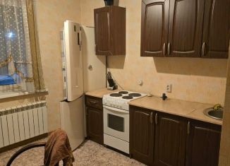 Сдаю 2-комнатную квартиру, 60 м2, Татарстан, проспект Универсиады, 12