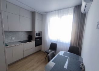 Сдам 3-ком. квартиру, 75 м2, Краснодарский край, улица Акаций, 34к5