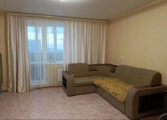 Сдам в аренду 2-ком. квартиру, 56 м2, Челябинск, улица Бейвеля, 63