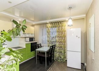 Продажа 2-ком. квартиры, 63 м2, Тюмень, улица Газовиков, 63