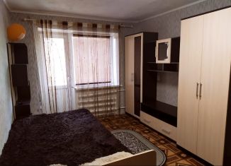 Сдам 1-ком. квартиру, 31 м2, Каменск-Шахтинский, Торговый проезд, 8