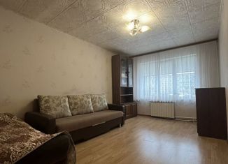 Продается 2-ком. квартира, 46 м2, Татарстан, улица Мичурина, 1