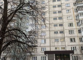 Аренда трехкомнатной квартиры, 75 м2, Москва, улица Авиаторов, 12, ЗАО