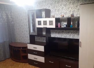 Сдам 1-ком. квартиру, 33 м2, Омск, Крыловская улица, 48