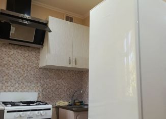 Продается 2-ком. квартира, 44 м2, Темрюк, улица Труда, 4