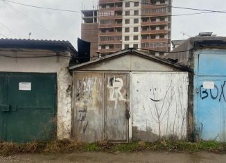 Продаю гараж, 30 м2, Махачкала, Советский внутригородской район, улица Генерала Омарова, 3