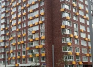 Двухкомнатная квартира в аренду, 70 м2, Москва, Кастанаевская улица, 44Ак2, метро Пионерская