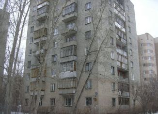 Продается 2-ком. квартира, 44 м2, Екатеринбург, метро Чкаловская, улица Шаумяна, 102