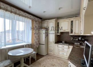 Продажа 2-ком. квартиры, 66 м2, Великий Новгород, Луговая улица, 5к1