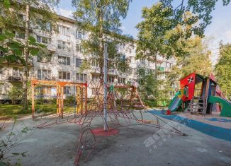 Продам 3-ком. квартиру, 60.1 м2, Санкт-Петербург, улица Демьяна Бедного, 30к1, Калининский район