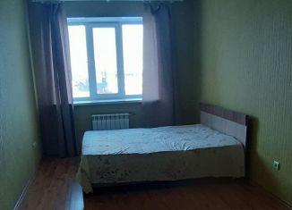 Сдам в аренду 2-ком. квартиру, 65 м2, Энгельс, Московская улица, 30