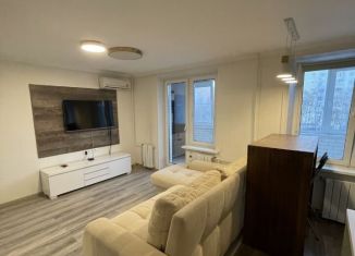 Сдается 2-ком. квартира, 40 м2, Москва, улица Амундсена, 6с2