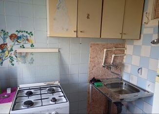 Сдача в аренду 2-ком. квартиры, 44 м2, Волгоград, улица Фадеева, 29