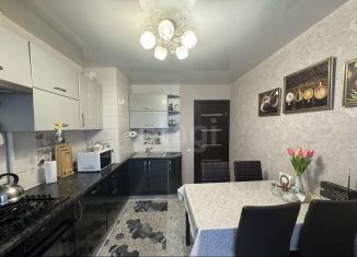 Продам трехкомнатную квартиру, 64 м2, Брянск, улица Есенина, 28