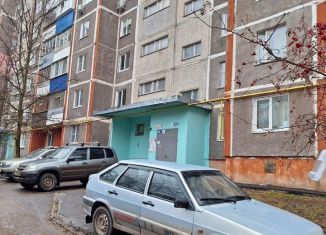 Продам четырехкомнатную квартиру, 77.7 м2, Курск, улица Константина Воробьёва, 25