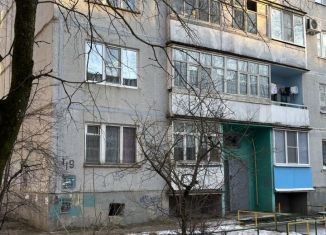 Продам 2-комнатную квартиру, 54 м2, Вышний Волочёк, улица Котовского, 49