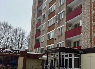 Продам комнату, 11 м2, Нижнекамск, улица 30 лет Победы, 7