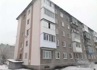 Продам 2-комнатную квартиру, 41.9 м2, Дзержинск, проспект Чкалова, 48А