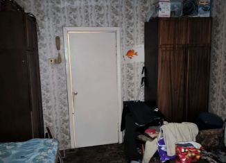 Сдается в аренду комната, 12.5 м2, Великий Новгород, проспект Мира, 38