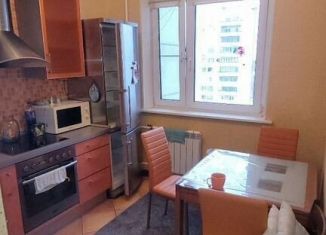 Сдаю в аренду 2-ком. квартиру, 51 м2, Москва, Ставропольская улица, 64к1