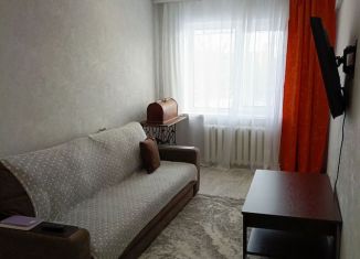 Сдается в аренду 5-ком. квартира, 45 м2, Балаково, улица Ленина, 111