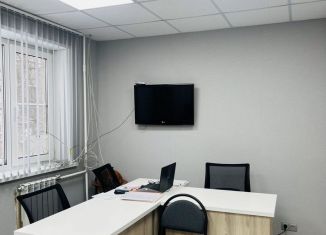 Сдается офис, 35 м2, Чебоксары, улица Петрова, 6