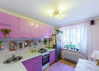 Продам 3-ком. квартиру, 66 м2, Тюмень, улица Пермякова, 56А