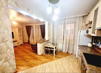 Продам 2-ком. квартиру, 65 м2, Одинцово, Гвардейская улица, 9