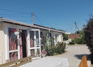 Сдача в аренду дома, 50 м2, Крым, Уютная улица, 15